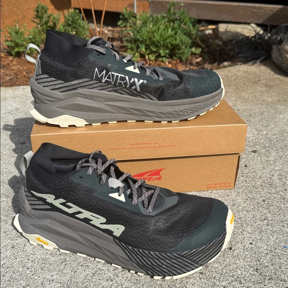 Altra Olympus 275 Trail Shoes - Black Gray men 11 - Picture 10 of 10